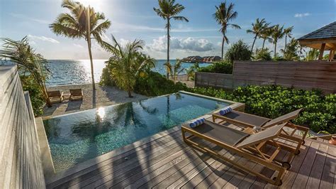 Villa by the Beach .